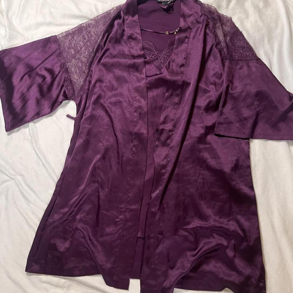 Victoria's Secret Plum Purple Satin Lace 2-Piece Robe + Chemise Set XS/S Like Ne